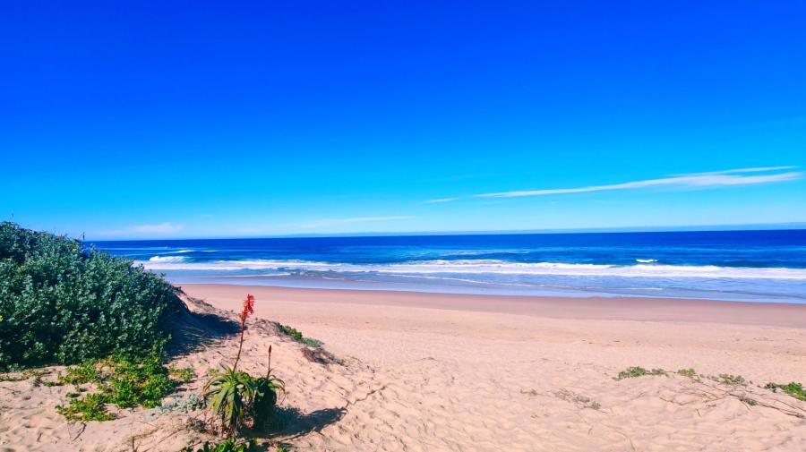 5 Bedroom Property for Sale in Outeniqua Strand Western Cape